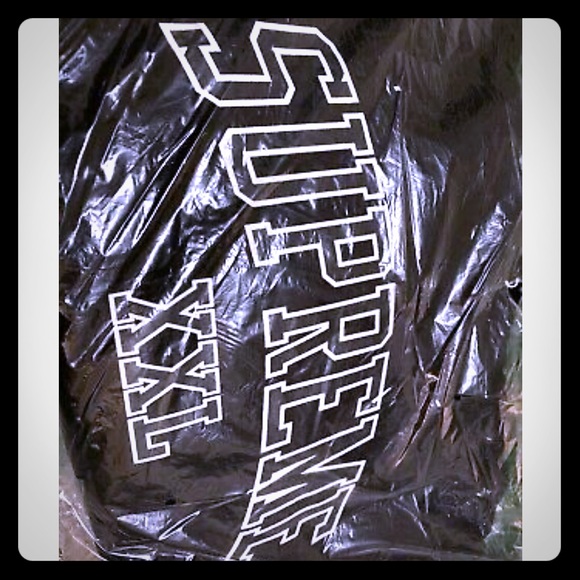 supreme xxl hooded sweatshirt black